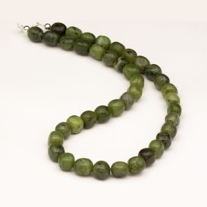 Stenhalsband Jade Grön