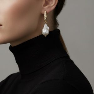 Queen Of Pearls Guldfärgade