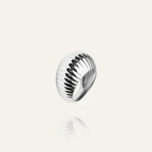 Henriette Ring